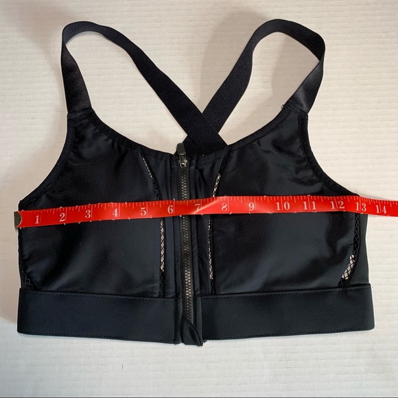Small Fabletics black high impact sports bra - Picture 3 of 14